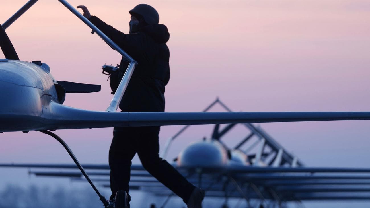 Масована атака дронів на Таганрог: один загиблий, вісім поранених