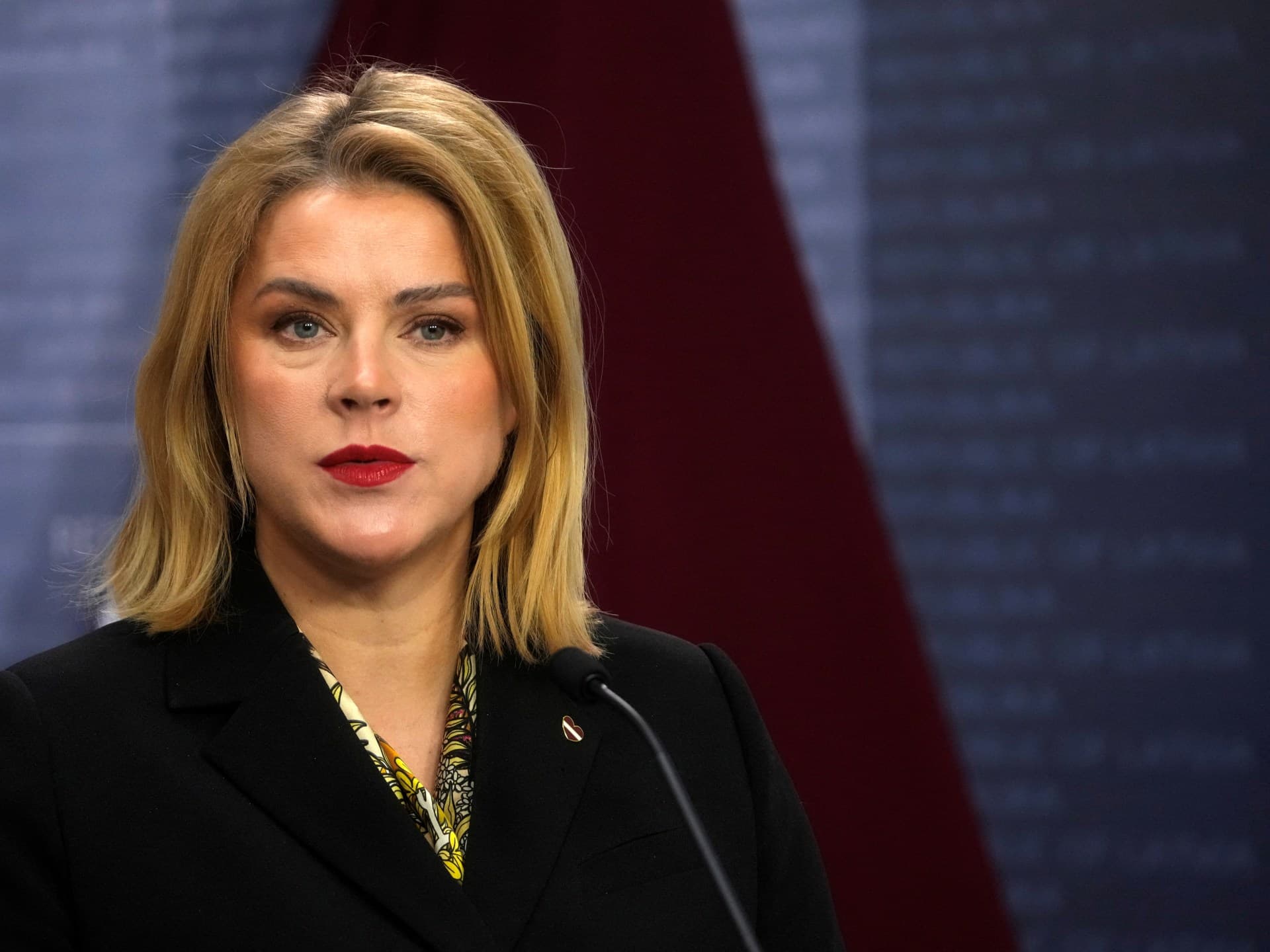 Прем'єр-міністр Латвії Сіліня пішла у відставку після скандалу з безпілотниками