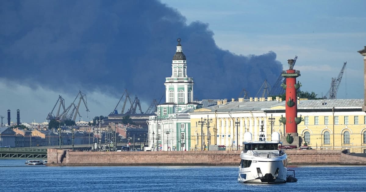 Українські дрони вдарили по Санкт-Петербургу під час саміту Путіна
