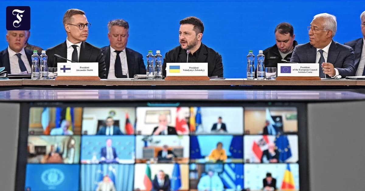 Чотири роки вторгнення: Зеленський з бункера, Європа в Києві