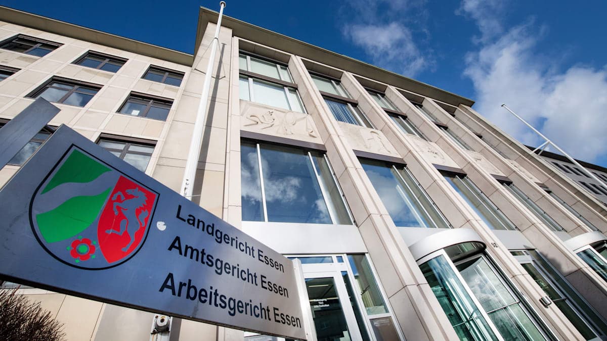 16-річний українець отримав 10 років за вбивство матері та немовляти