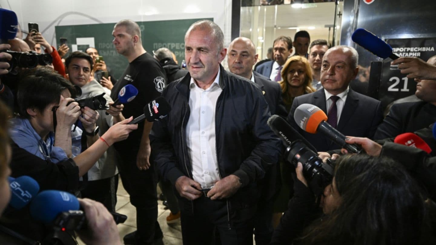 Проросійський альянс Радева переміг на парламентських виборах у Болгарії