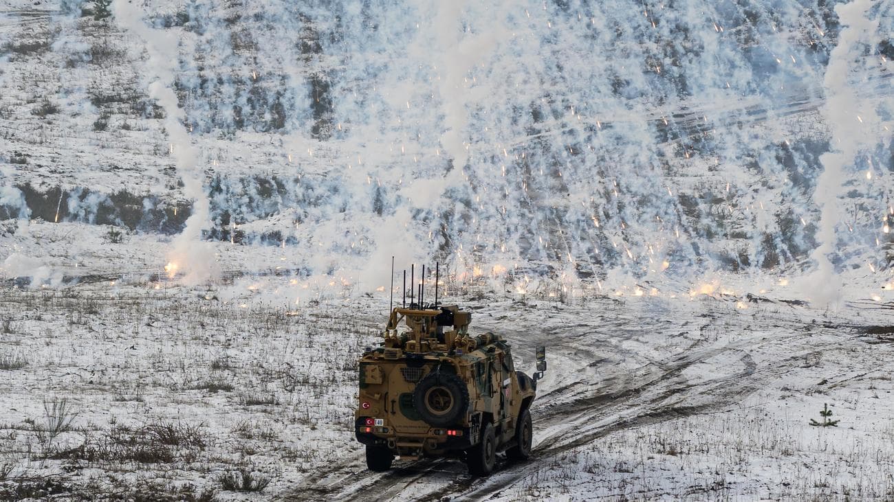 НАТО вчиться у України: дронова війна змінює Альянс