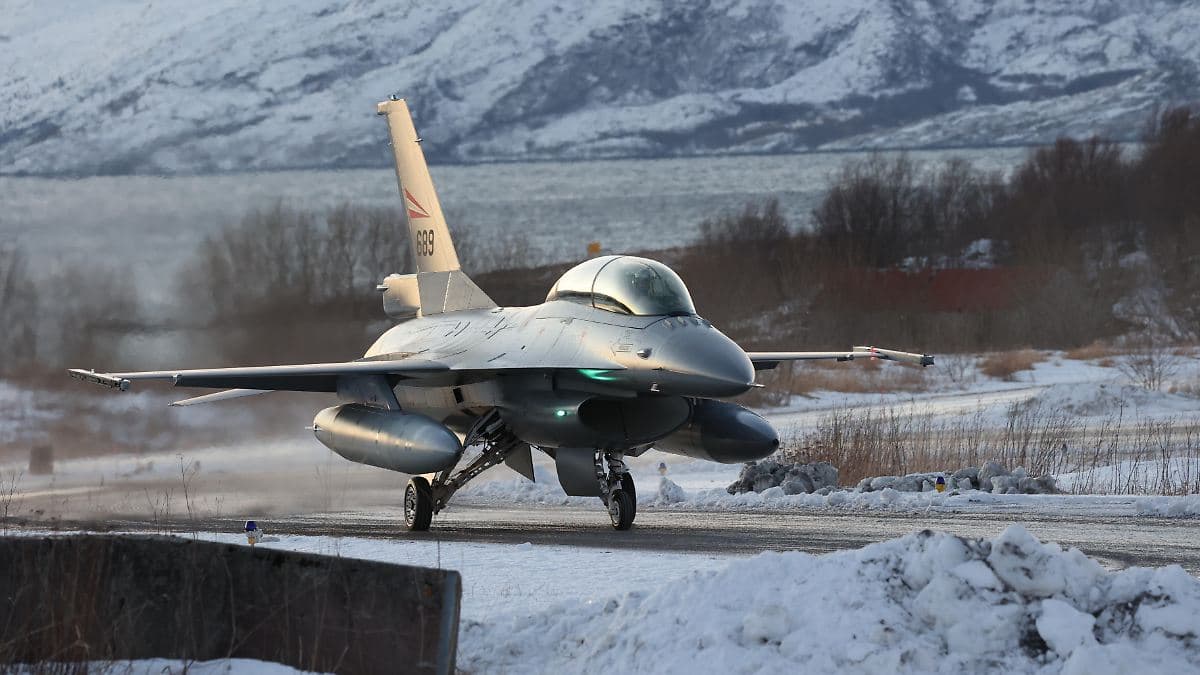 Норвегія не передала жодного F-16: всі шість винищувачів застрягли на ремонті