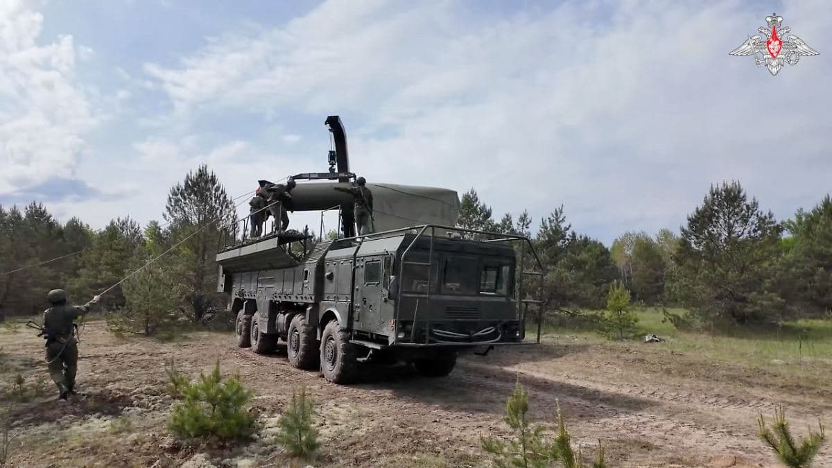 Зеленський попереджає про загрозу з Білорусі: 800 дронів і натяк на «венесуельський сценарій»