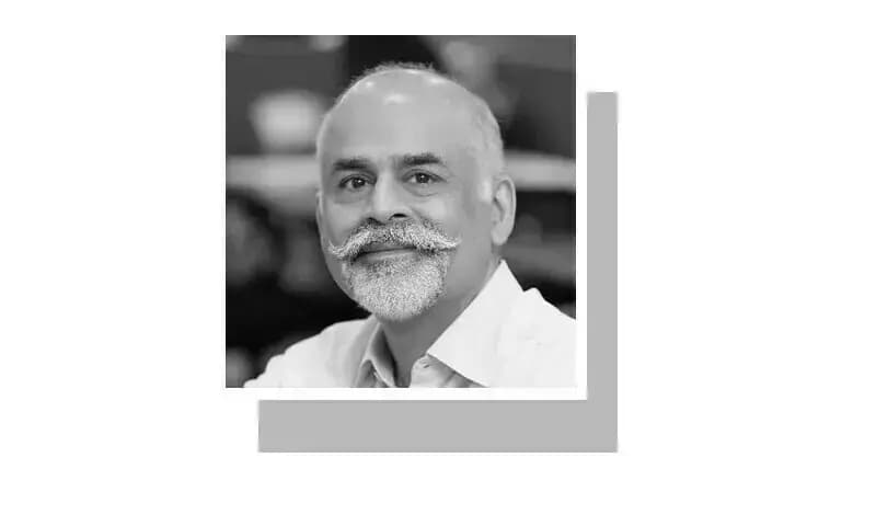 Місяць між мрією та ядерною загрозою: як людство переосмислює свій одвічний супутник