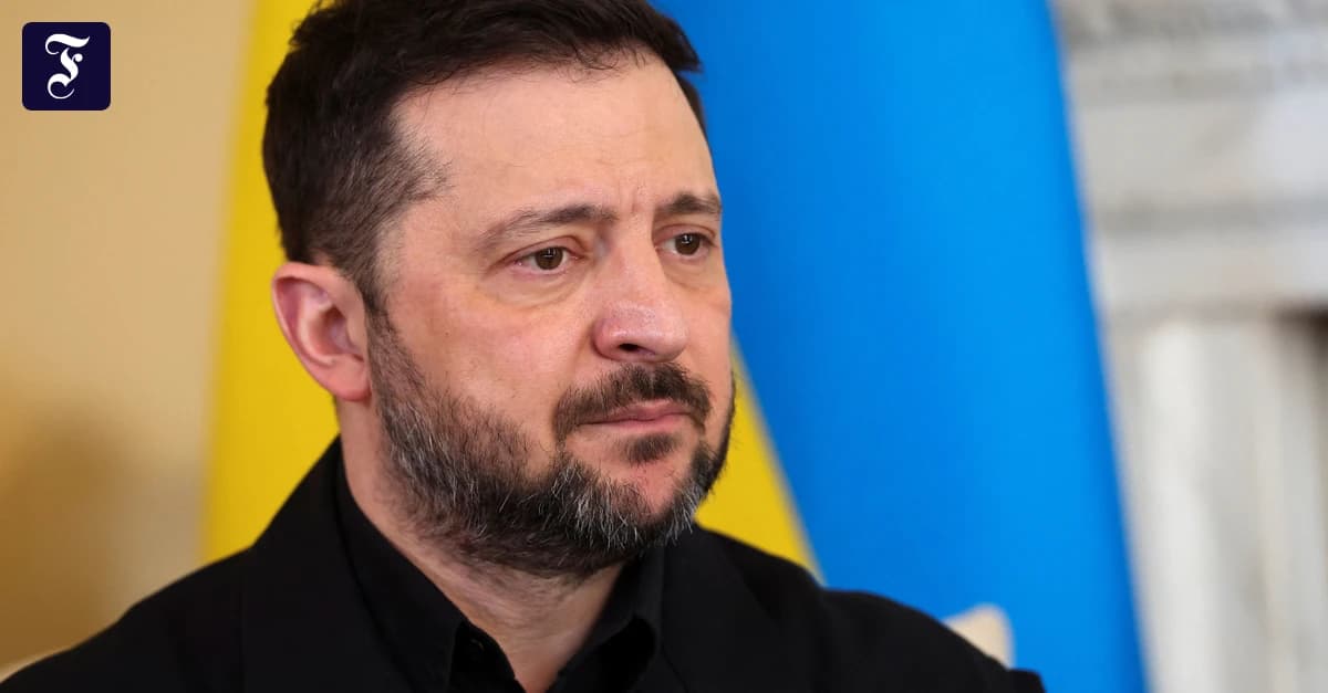 Зеленський пообіцяв продовжити удари по нафтовій галузі Росії після атаки на Київ