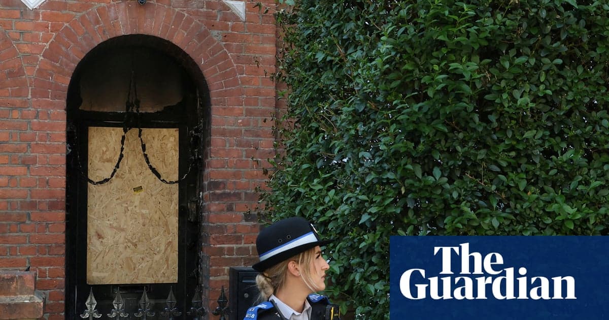 Суд у Лондоні: підпали майна Стармера координував «El Money» — куратор із Росії