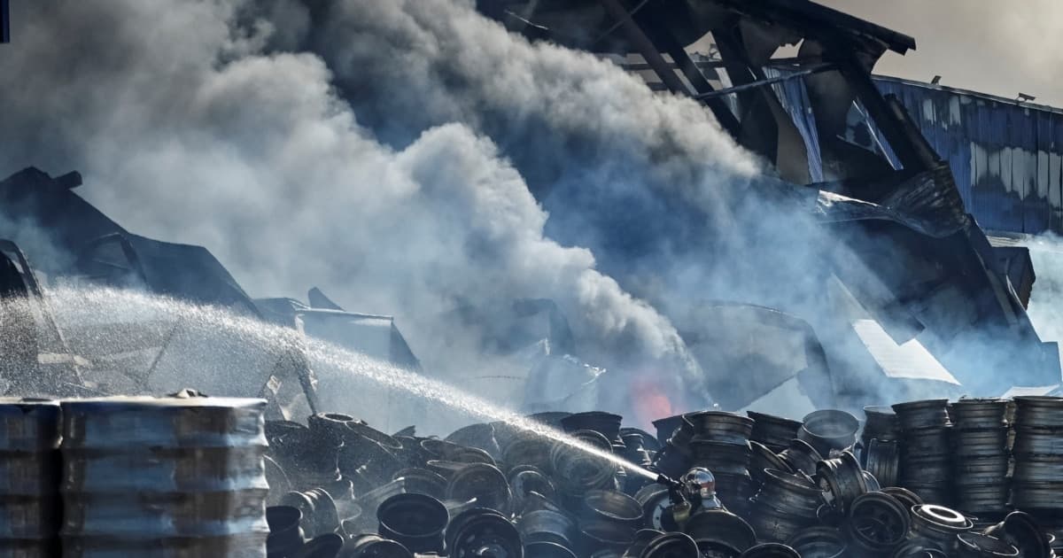 27 загиблих у Бучанському районі: дрон вдарив по складу поруч із житловими будинками