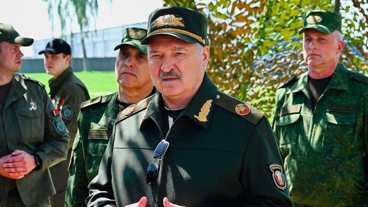 Лукашенко вибачився перед Зеленським і закликав до компромісу — того ж дня дрони вдарили по Москві