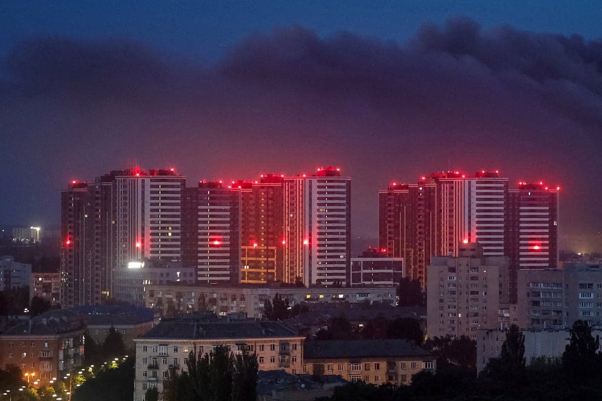 Росія вдарила по Києву після погроз Путіна; десять країн оголосили ракетну коаліцію