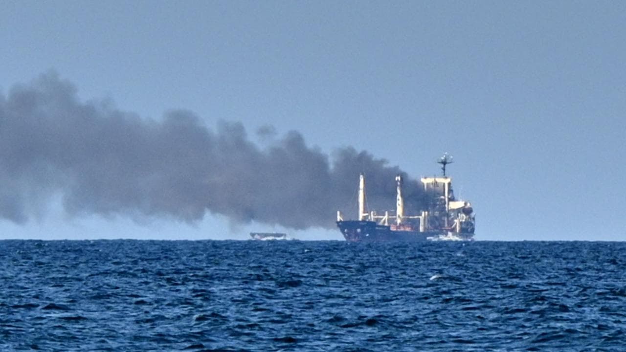 Росія вдарила по судну із зерном у Чорному морі: щонайменше шестеро загиблих