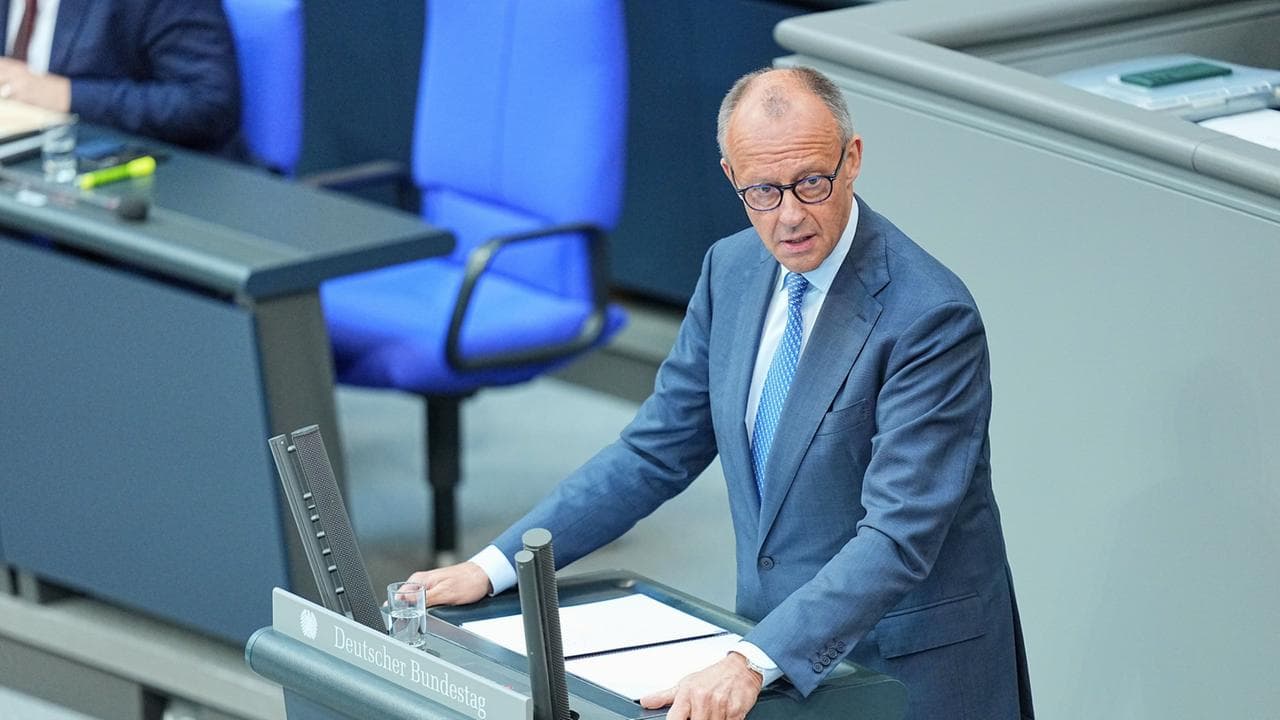Мерц у Бундестазі: підтримка України — «стільки, скільки потрібно»