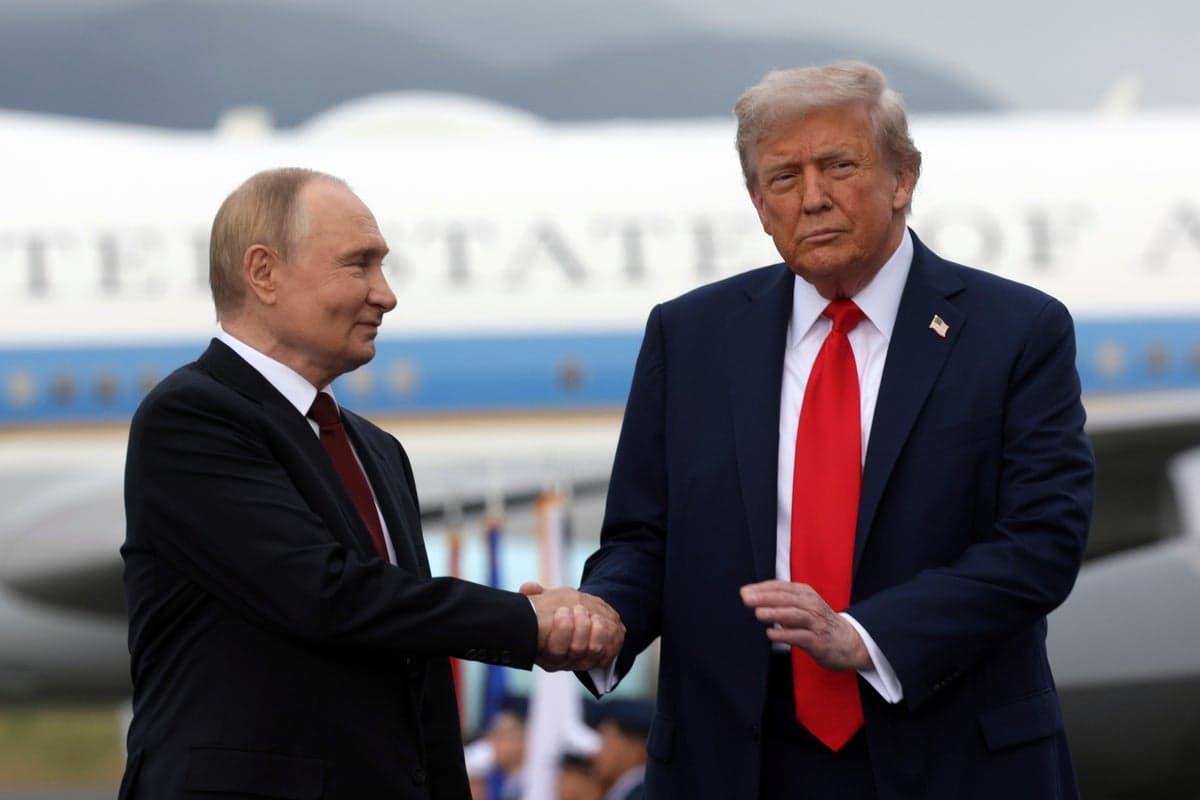 Удар по Санкт-Петербургу, переговори Трампа з Путіним і суперечка навколо Костянтинівки