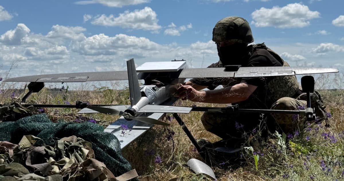 Мільярди від ЄС не рятують: Україна залишається залежною від китайських деталей для дронів