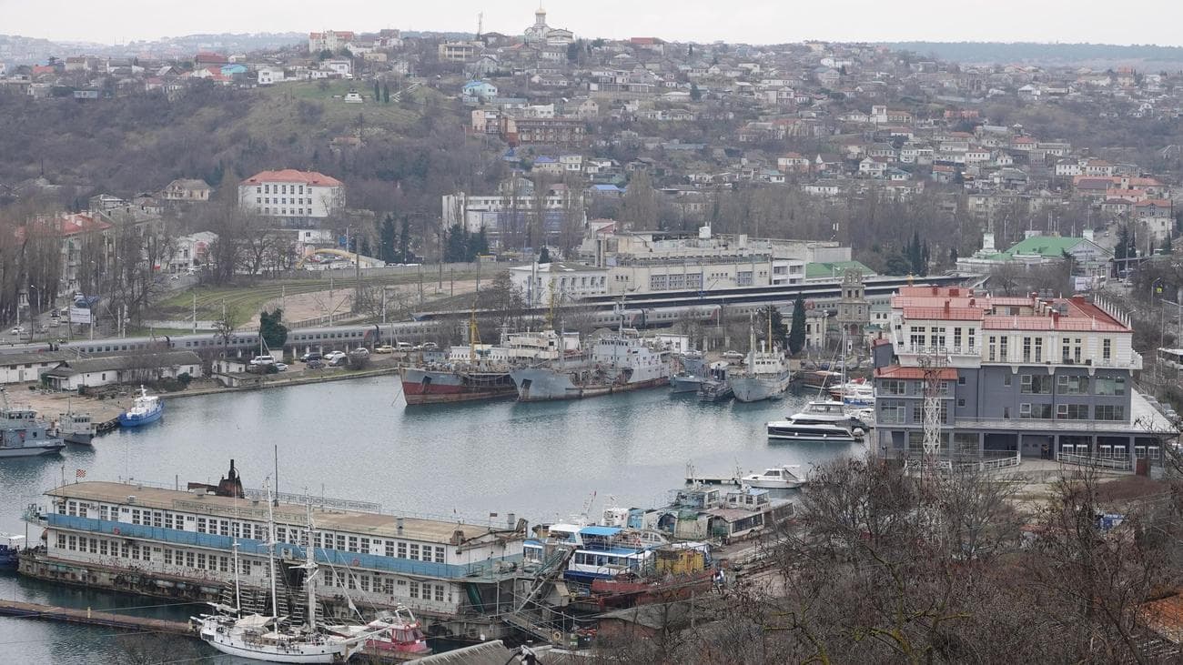Україна вдарила по Таганрогу, Туапсе та Воронежу — шестеро поранених на Дніпропетровщині