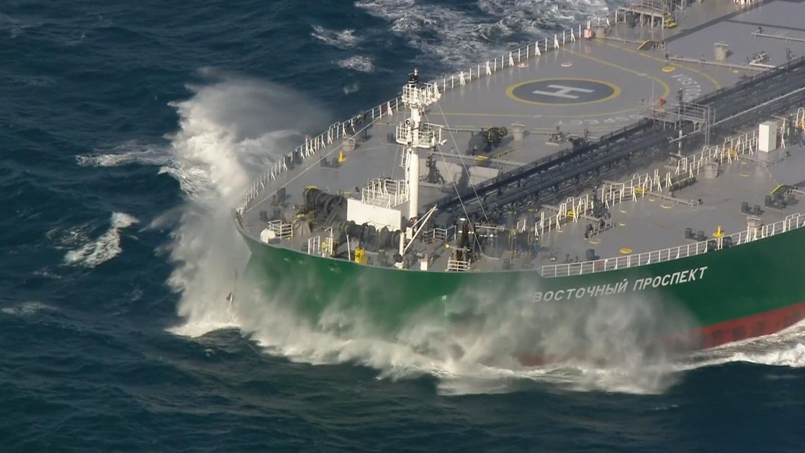 Росія збагачується на іранській кризі: нафтові доходи зросли на 17%