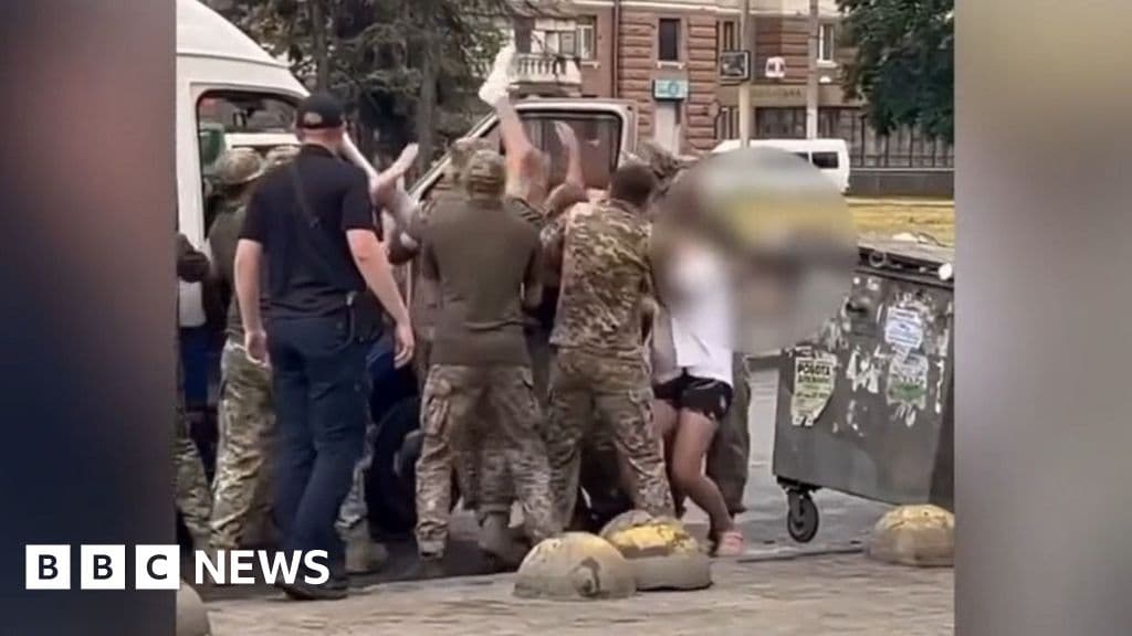 Понад 600 нападів на рекрутерів: Україна входить у п'ятий рік мобілізаційної кризи