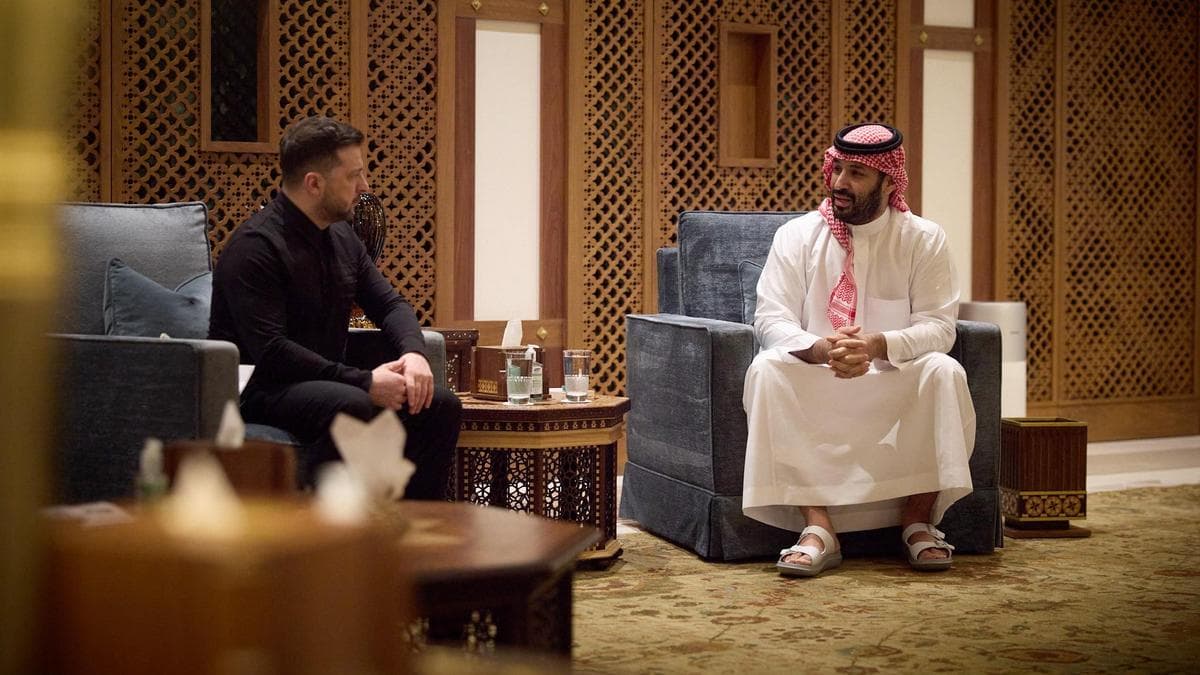 Зеленський у Саудівській Аравії підписав оборонну угоду та розповів про допомогу країнам Затоки