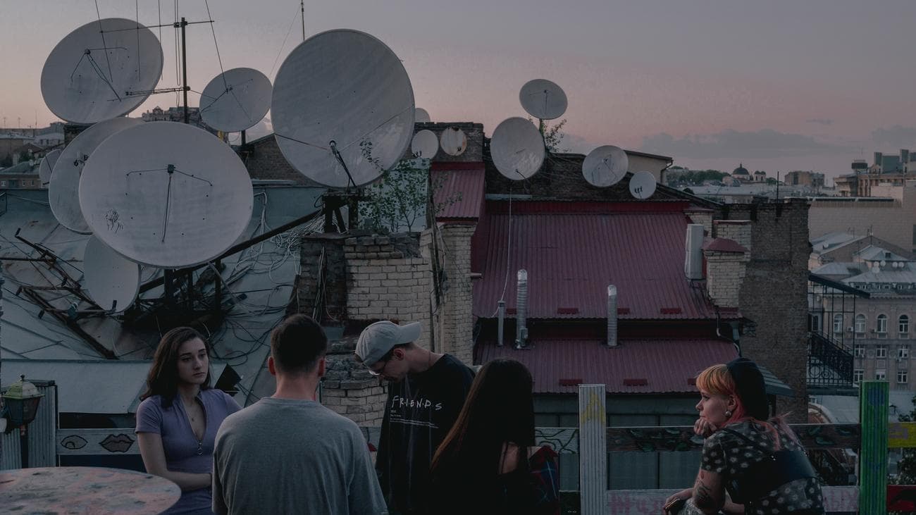 Покоління війни: як молоді українці дорослішають під обстрілами