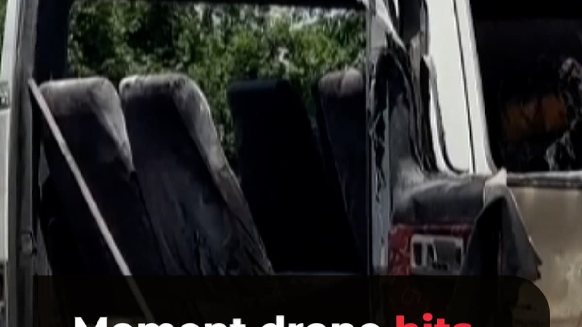 Дрони вдарили по автобусах у Запоріжжі: троє загиблих