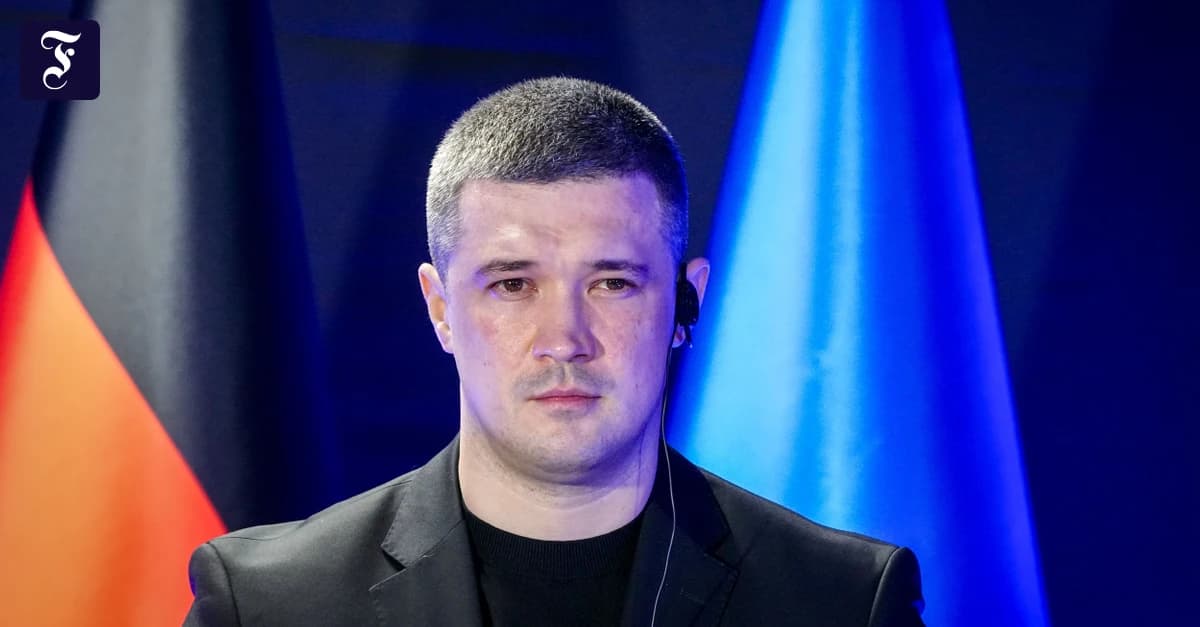 У Києві протестують через відставку Федорова — заступник командувача ПС пішов за ним