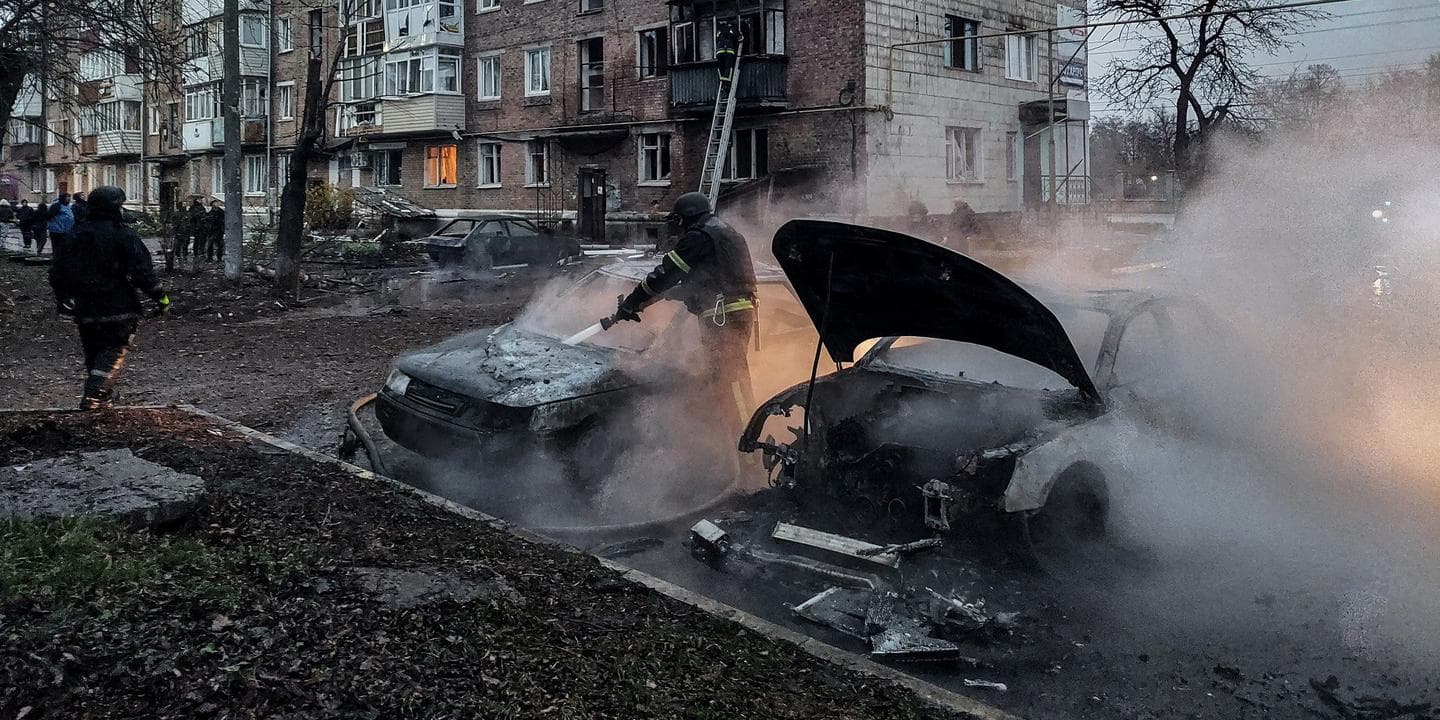 Росія запустила 128 дронів по Україні: п'ять областей без світла, Зеленський прийняв пасхальне перемир'я