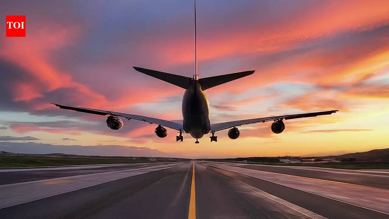 Нафта впала — авіаакції злетіли: Трамп натякнув на мир з Іраном