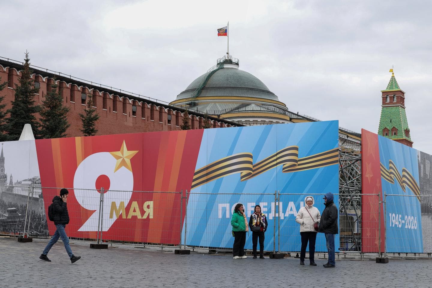 Парад без техніки: Москва прибрала важке озброєння з 9 травня через загрозу дронів