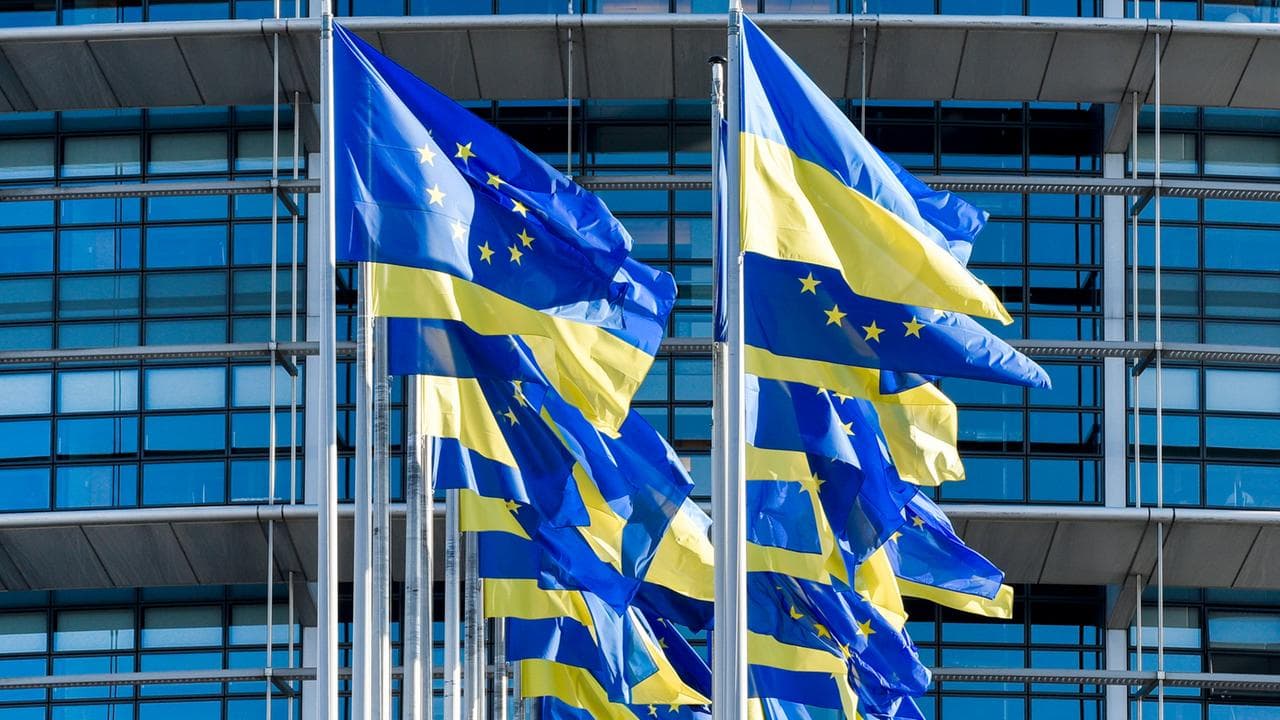 ЄС нарешті відкриває переговори про вступ з Україною та Молдовою