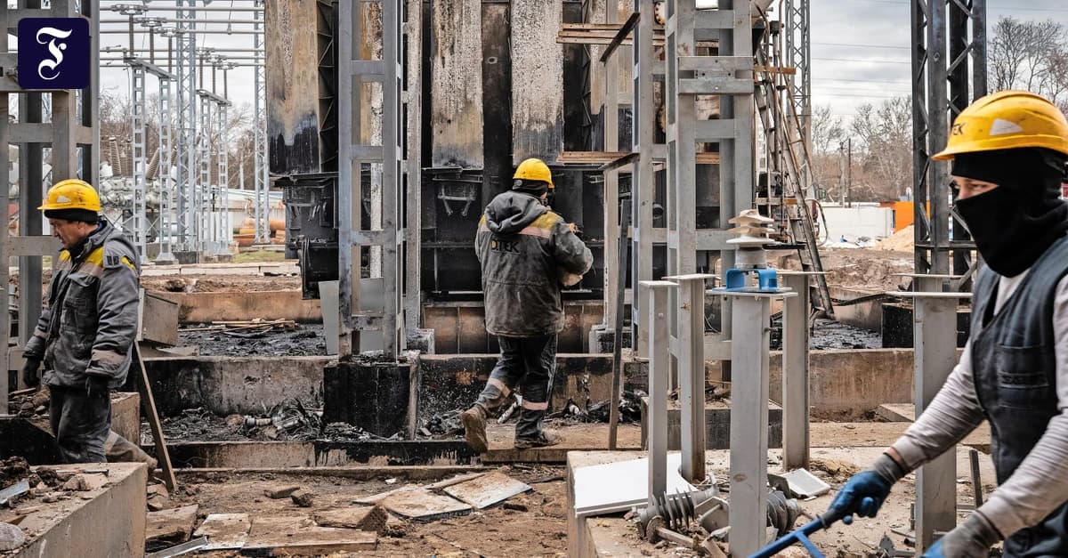 Руїни замість роботи: ДТЕК в Одесі рахує збитки від ударів