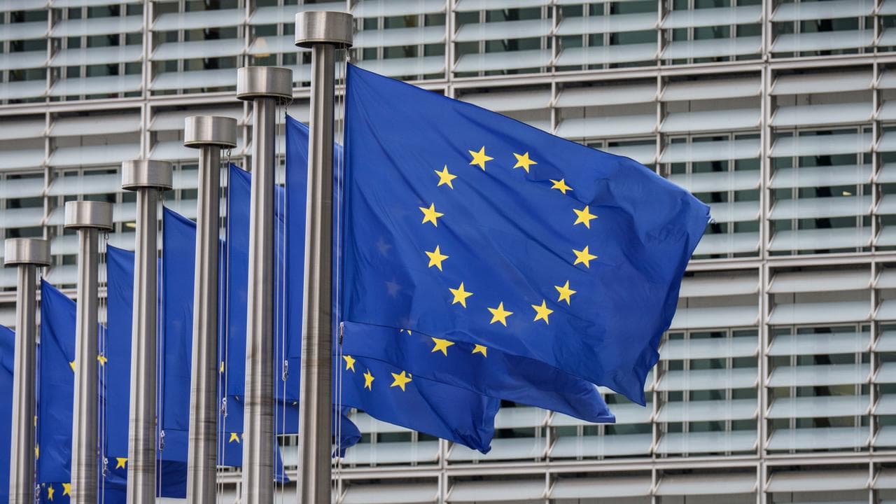 Угорщина зняла блок: переговори про вступ України та Молдови до ЄС можуть стартувати 15 червня