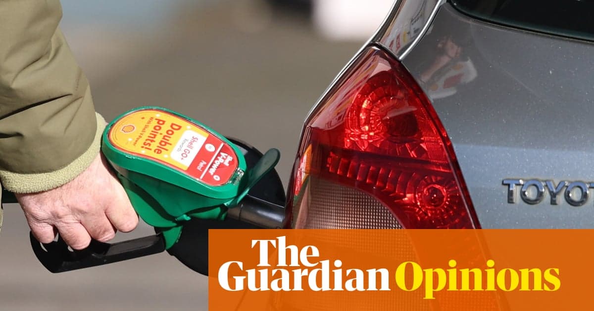 Нафтовий шок від удару по Ірану: як конфлікт Трампа б'є по гаманцях найбідніших