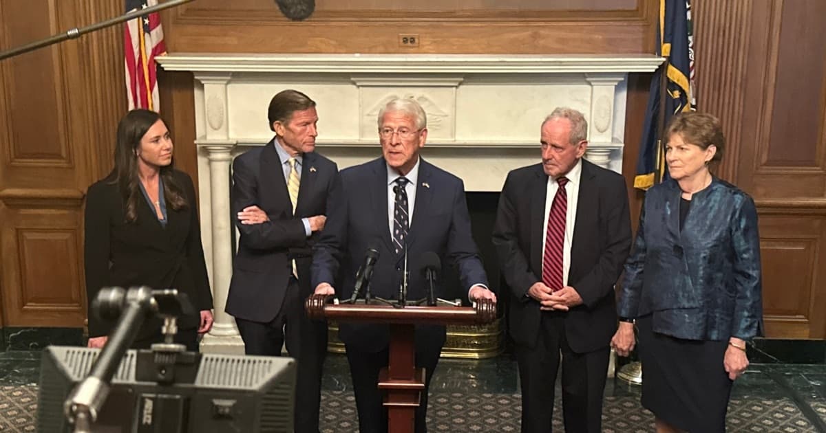 Сенат США проголосував 86 до 12 за санкції проти Росії та Ірану — Зеленський спостерігав із зали