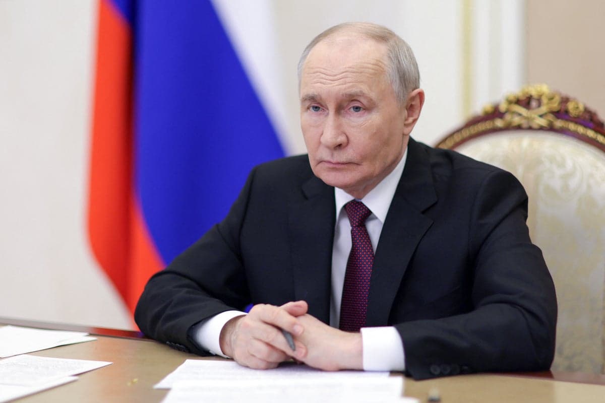 Путін кличе до переговорів, поки горять НПЗ: ознаки того, що Росія програє