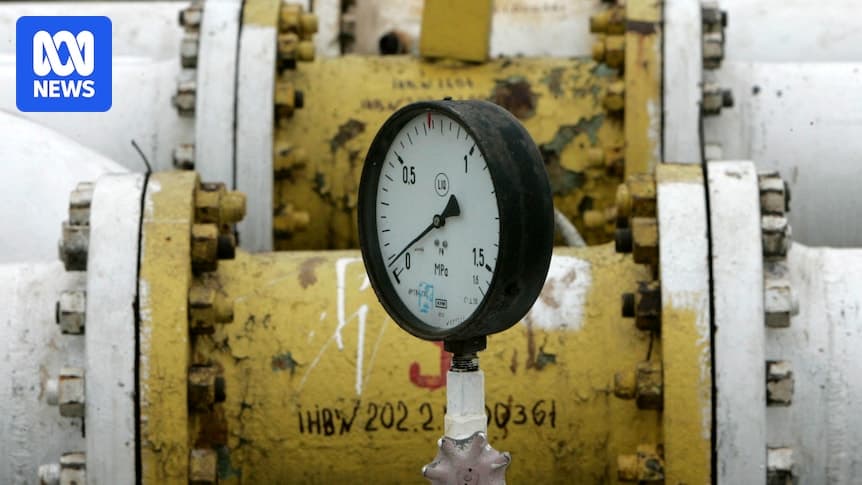 Угорщина і Словаччина погрожують Україні через нафтопровід «Дружба»