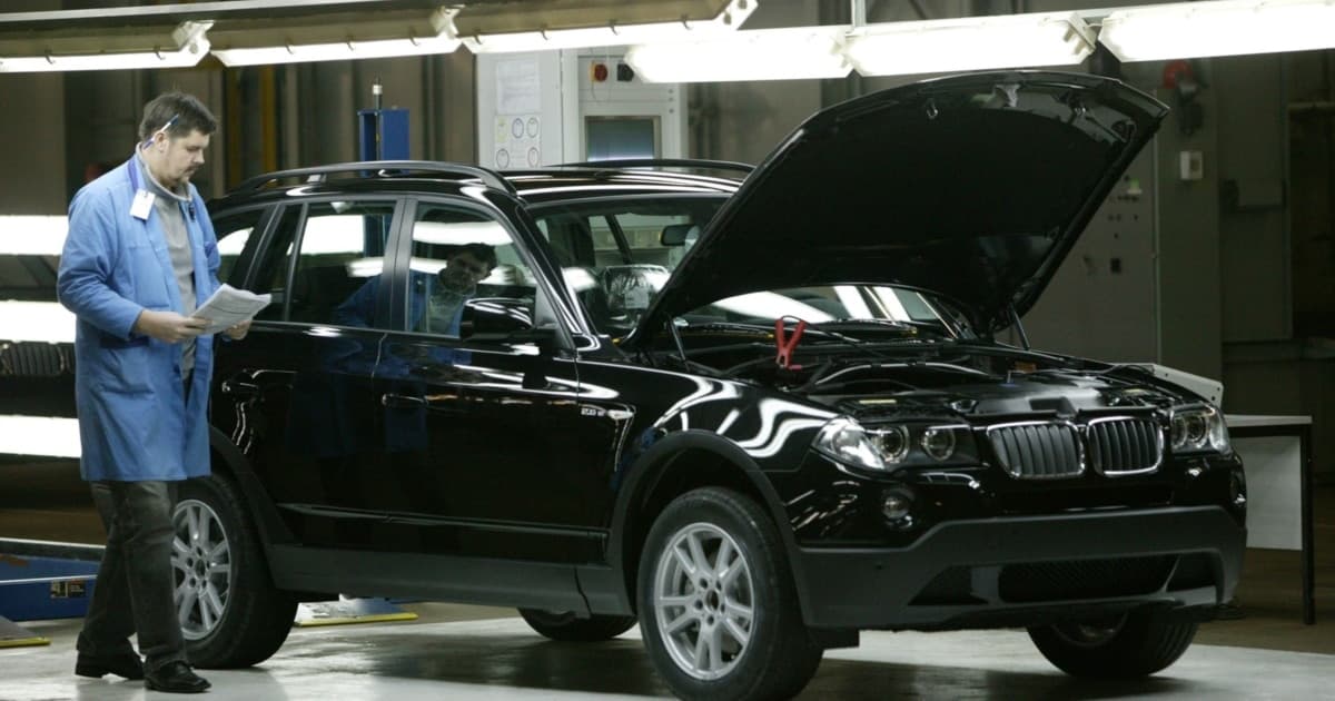 «Піратські» BMW з Калінінграда: як «Автотор» збирає машини без дозволу виробника