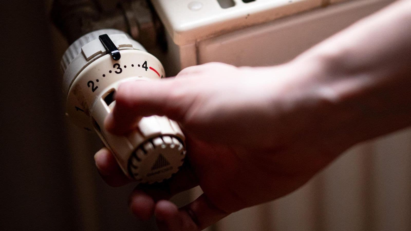 Після чотирьох років війни: чи стали електрика та опалення в Німеччині дешевшими?