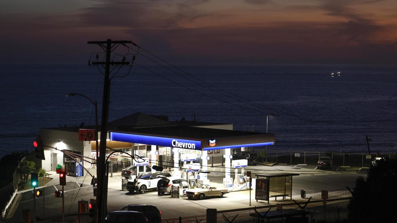 Бензин у США — найдорожчий за чотири роки: блокада Ормузу підняла ціни на 40%