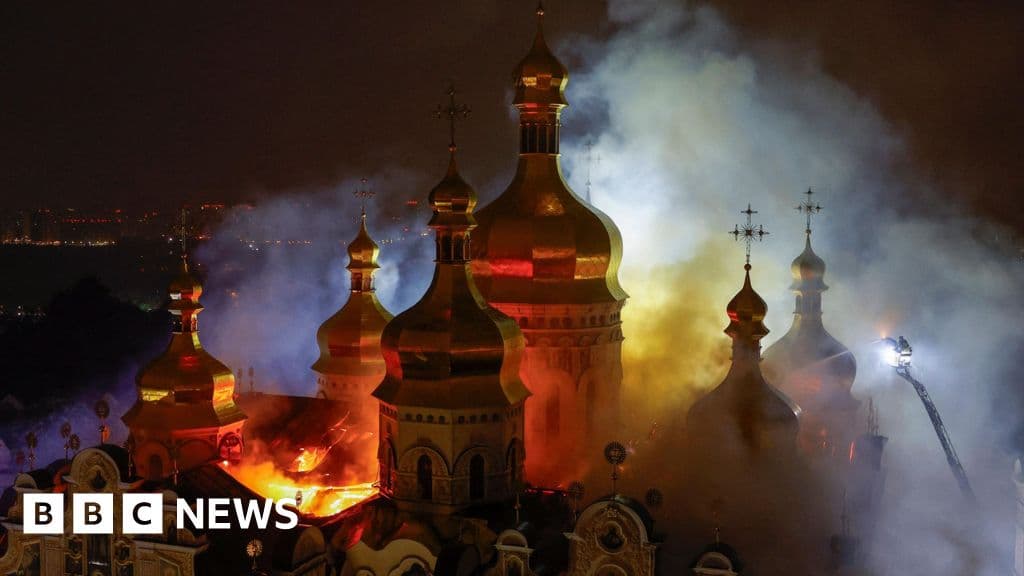 Дев'ятеро загиблих, Успенський собор у вогні: Росія масовано вдарила по Україні