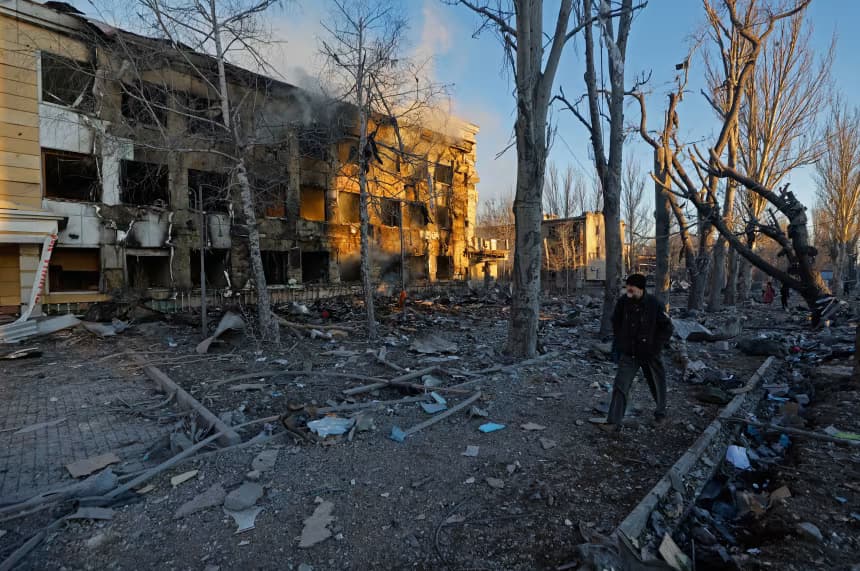 Росія посилила весняний наступ на сході: сотні зіткнень і десятки танків