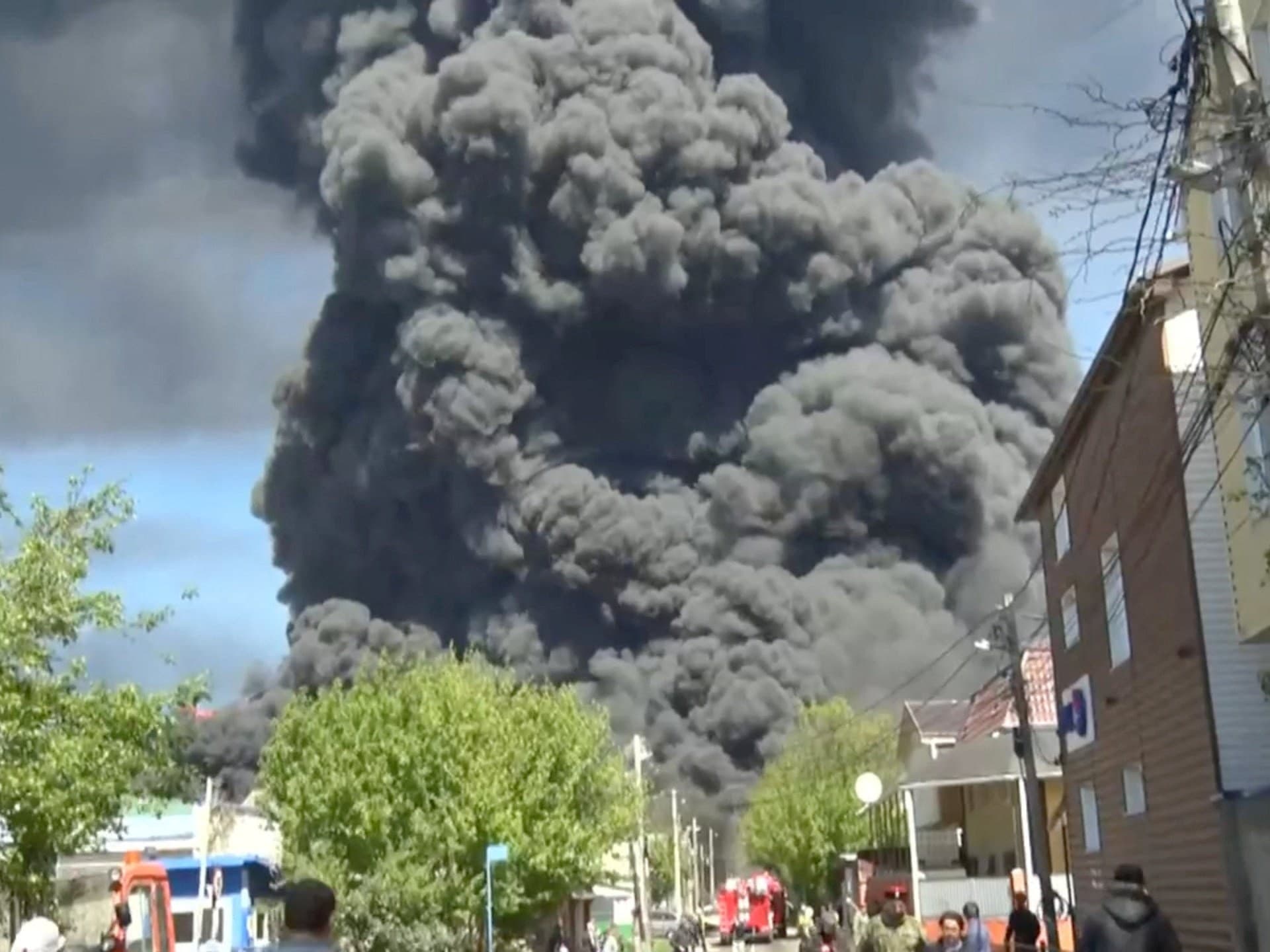 Україна втретє за два тижні вдарила по нафтопереробному заводу в Туапсі