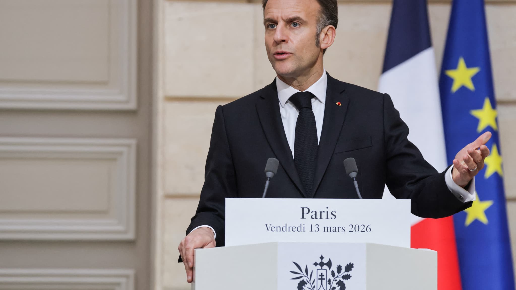 Макрон: пом'якшення санкцій США щодо нафти — «обмежений» крок, не відступ