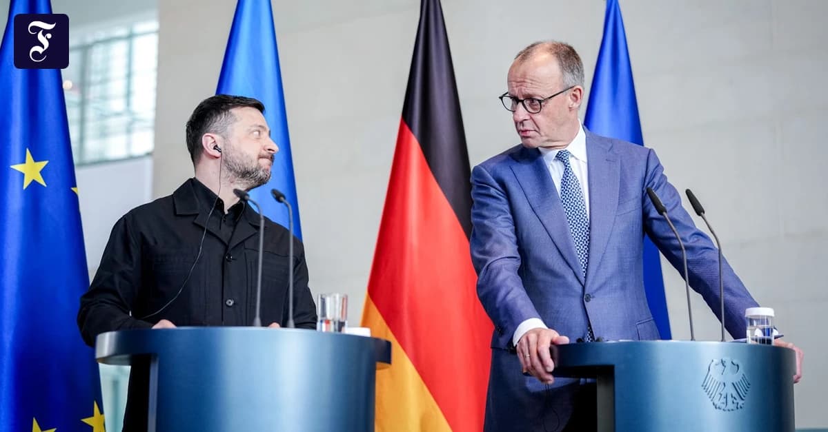 Зеленський у Берліні: Мерц підтримує вступ України до ЄС, підписано оборонні угоди