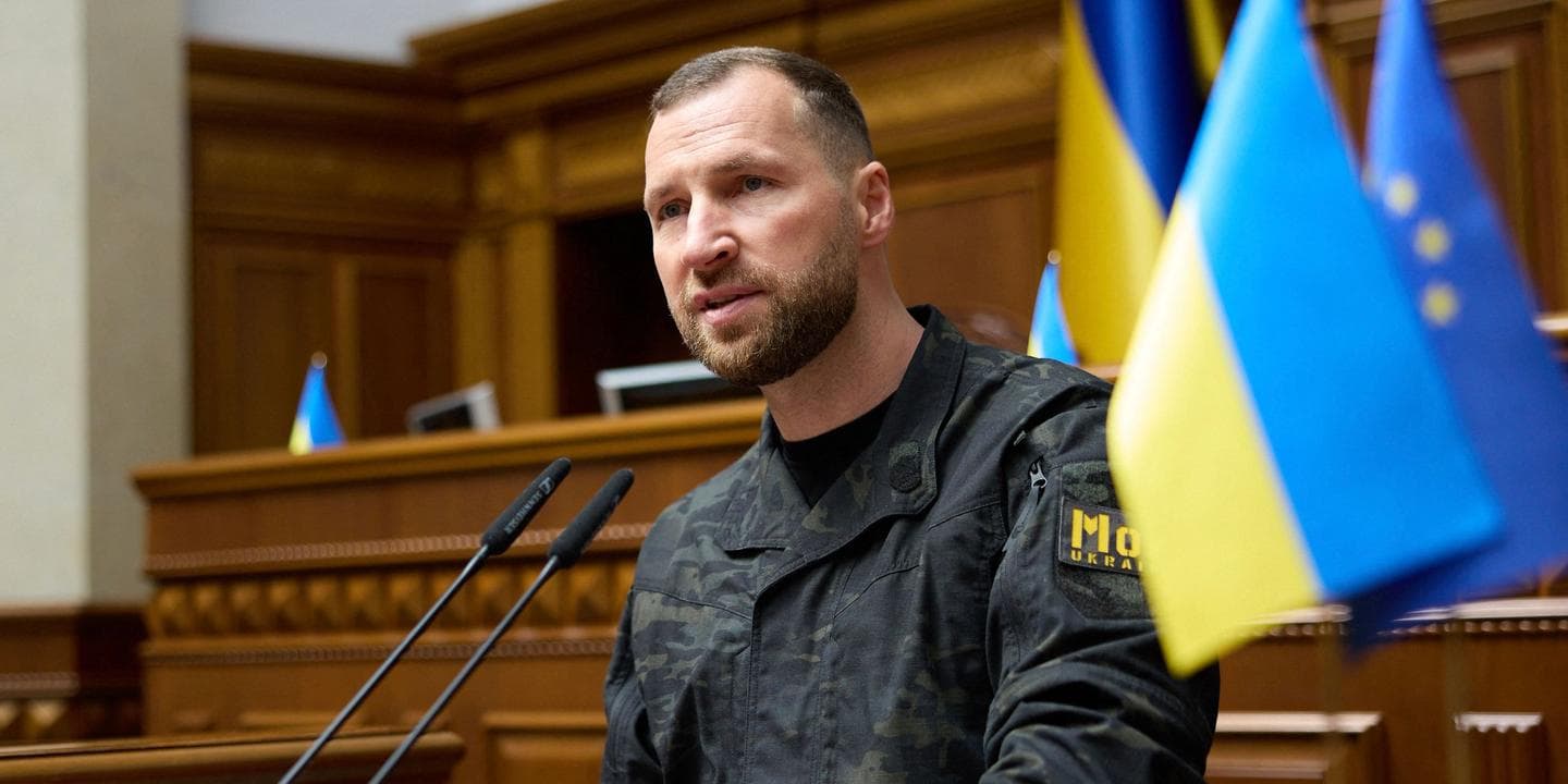 Новий міністр оборони пообіцяв удари до Сибіру, двоє поліцейських загинули в Житомирі