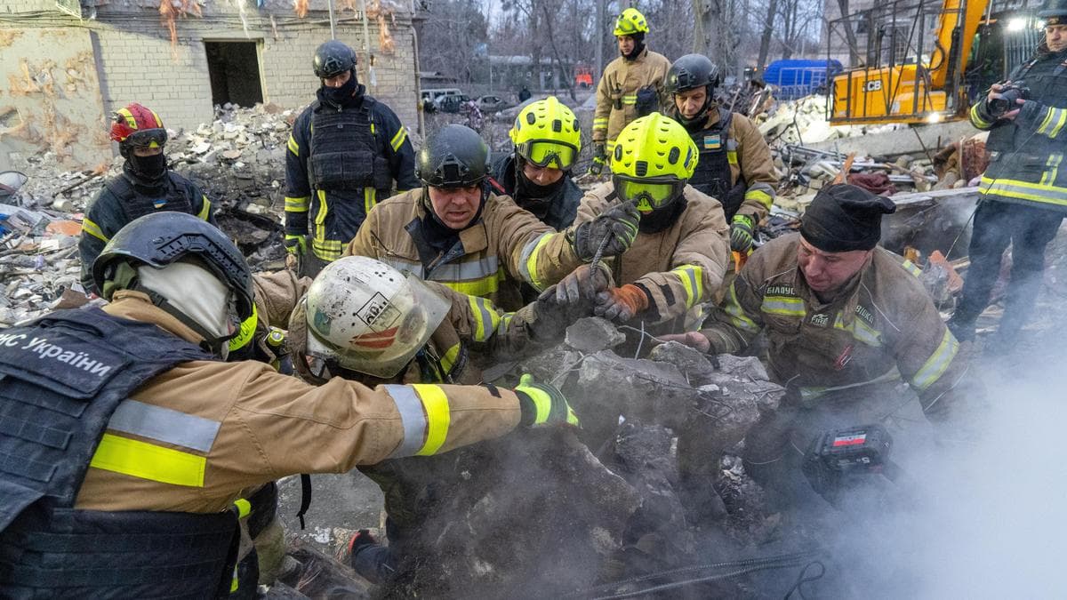 Удари по Запоріжжю та Харкову: загибла жінка і понад десять поранених