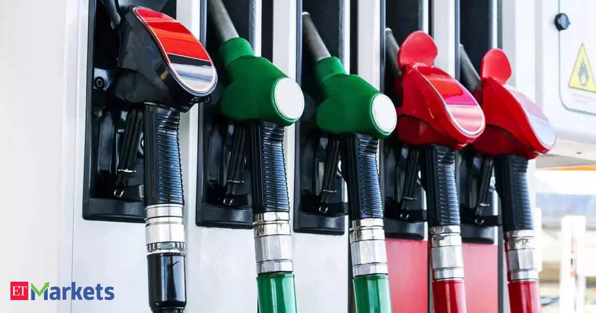 Акції HPCL, BPCL та IOC зросли на 2% після другого за тиждень підвищення цін на паливо