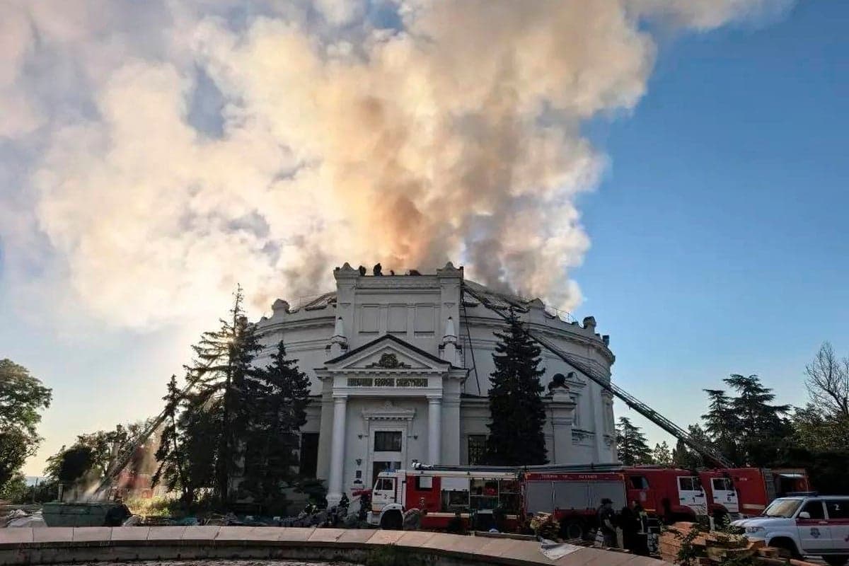 Україна завдала далекобійних ударів по заводах і НПЗ у глибині Росії