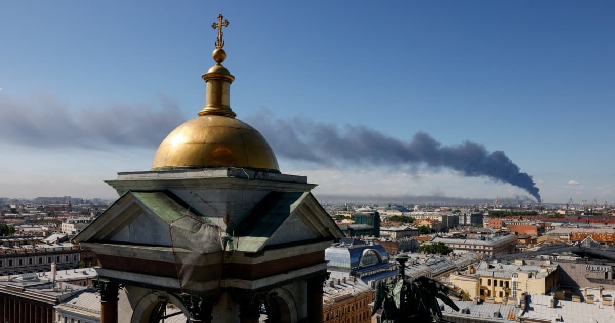 Дрони над Петербургом і скасований концерт: як Україна змінює публічний календар Росії