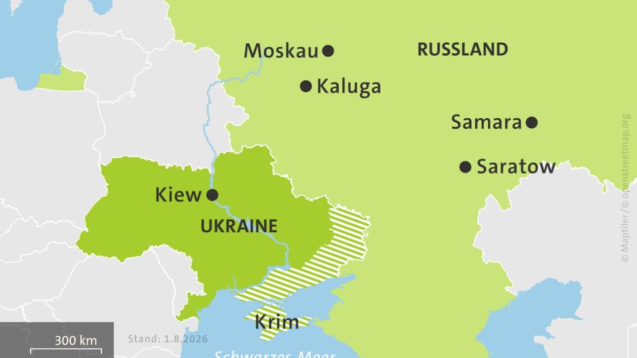 Україна вдарила по НПЗ і авіабазі в Енгельсі: Москва заявляє про 635 збитих дронів і двох загиблих